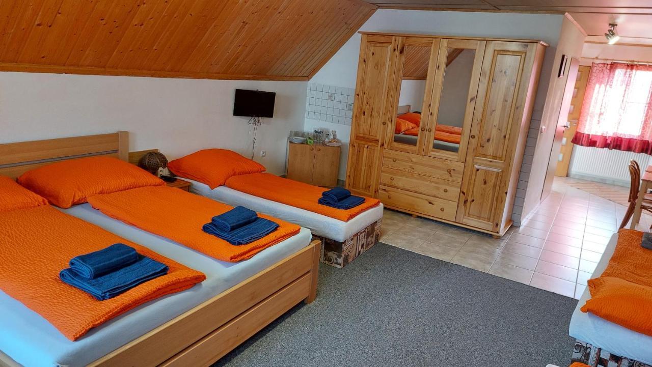 Rozmberska Basta Hotell Třeboň Eksteriør bilde